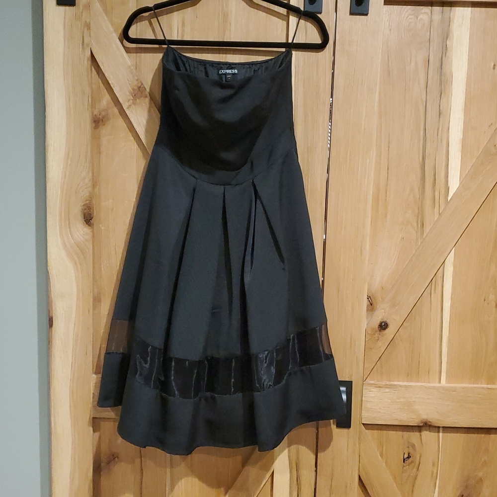 Express Women's Size 4 Black Strapless Pleated Midi Dress with Mesh Detail - Picture 1 of 7